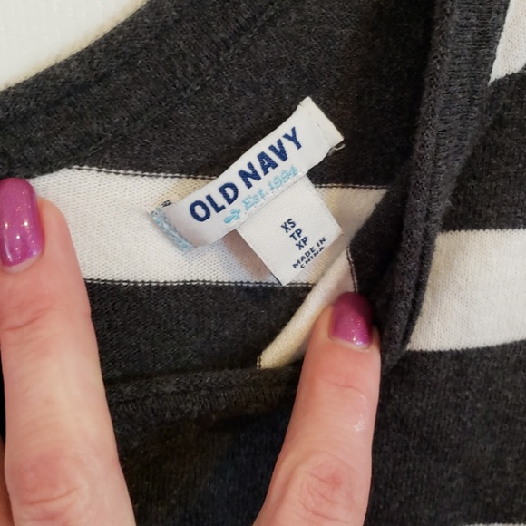 Double v sweater - Picture 2 of 2